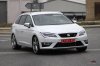 Seat-Leon-ST-Cupra-001-Spy-Image.jpg