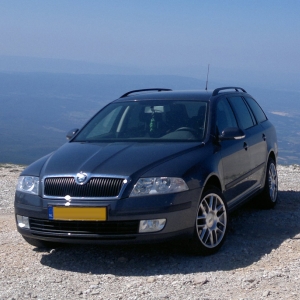Skoda Octavia II 1.6 FSI Tour