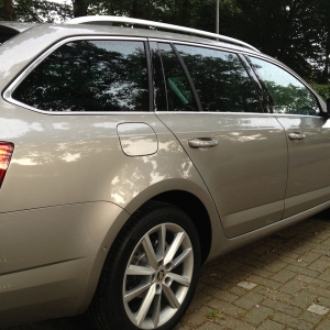 O3C EBL 1.6tdi DSG-7 in cappucino beige