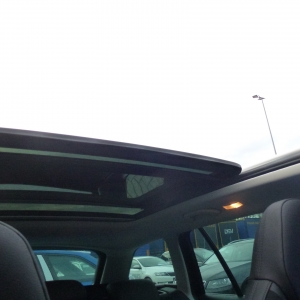 Skoda Octavia Combi EB 1.6 TDI DSG - Black Magic.