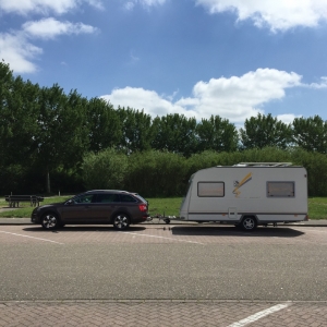 Scout met caravan.