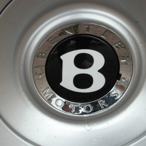 Flavio's Superb 2 met Bentley Flying Spur 19" wielen