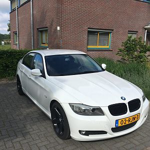 btw e 90 lci