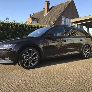 Black sportline