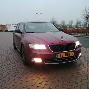 Skoda Superb 2.0 TDI 125kW FlavioX Nebula Red PlastiDip