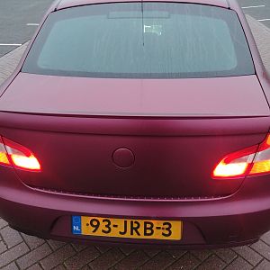 Skoda Superb 2.0 TDI 125kW FlavioX Nebula Red PlastiDip