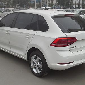 Spaceback maar dan van VW