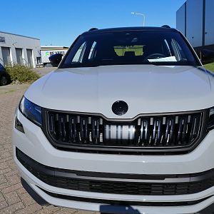 Skodiaq 2019 Sportline Steel Grey geen chroom, grill wrap