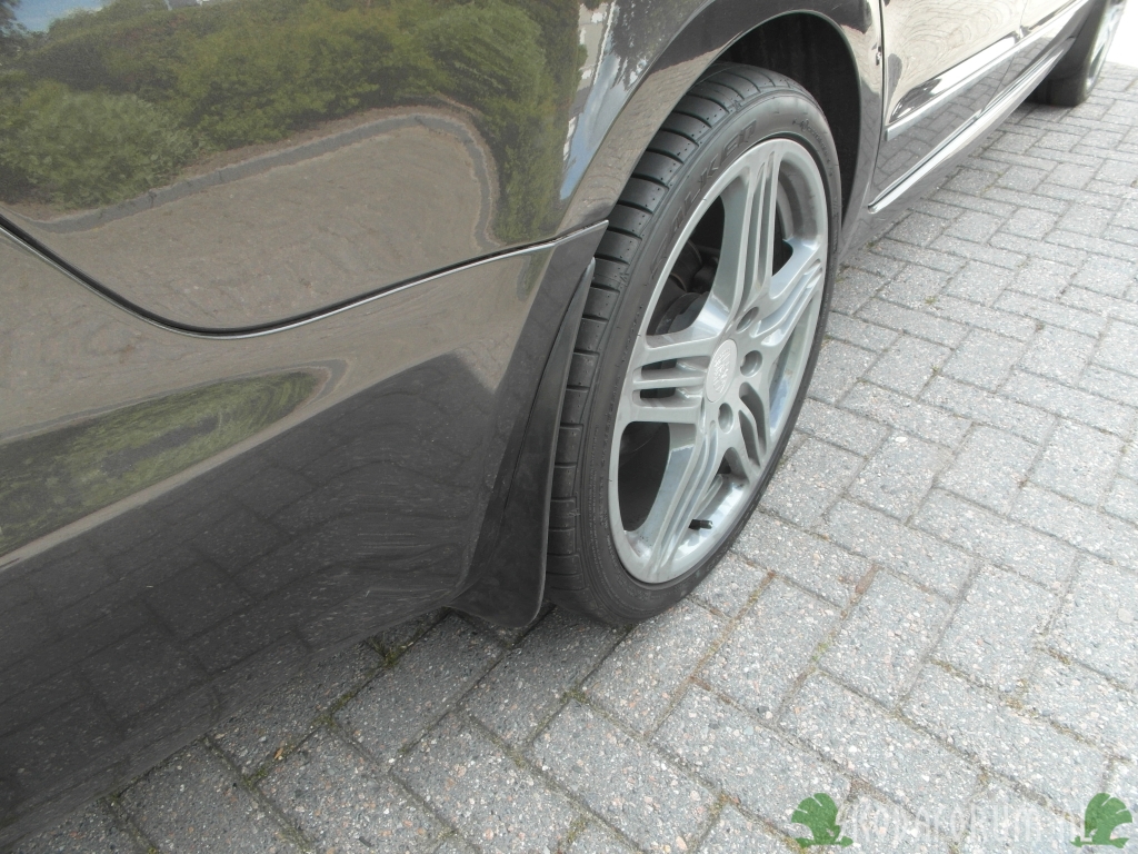 Flavio's Superb 2 met Porsche Turbo Replica 8.5x19" ET46 wielen - Interieur & Laatste Modificaties