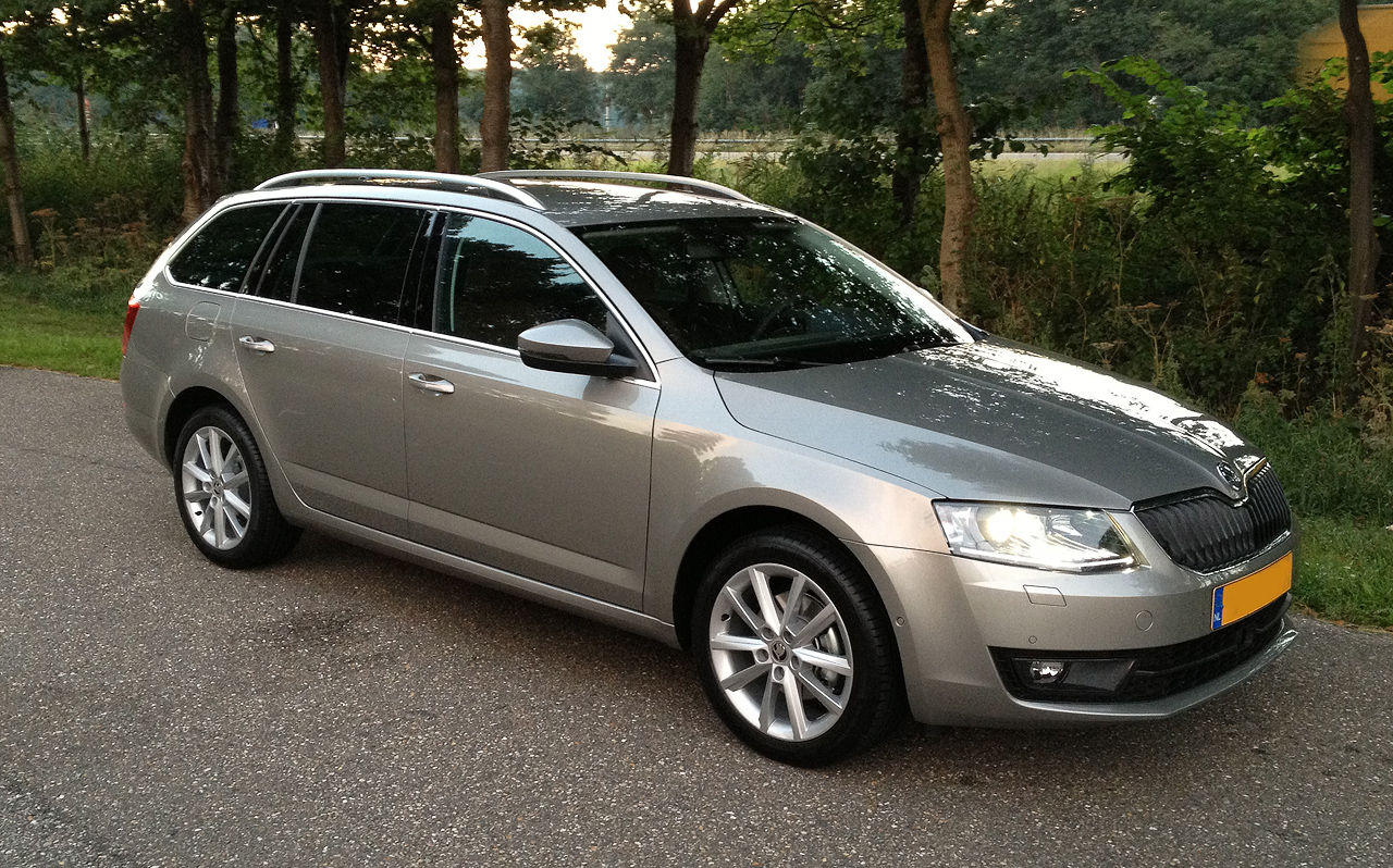 O3C EBL 1.6tdi DSG-7 in cappucino beige