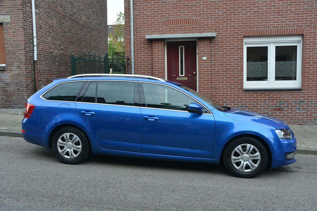 onze nieuwe in Race-Blue