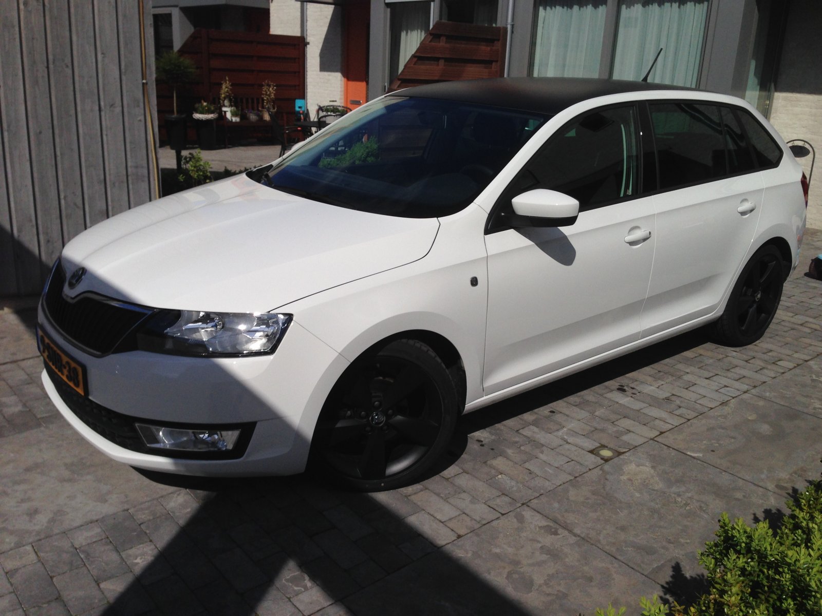 Skoda Rapid Spaceback 1.2 TSI Elegance Businessline Pro candy white