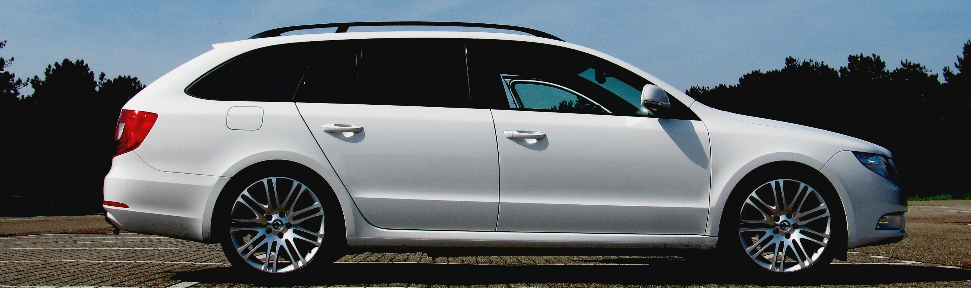 Skoda Superb 1.6 Tdi ABT