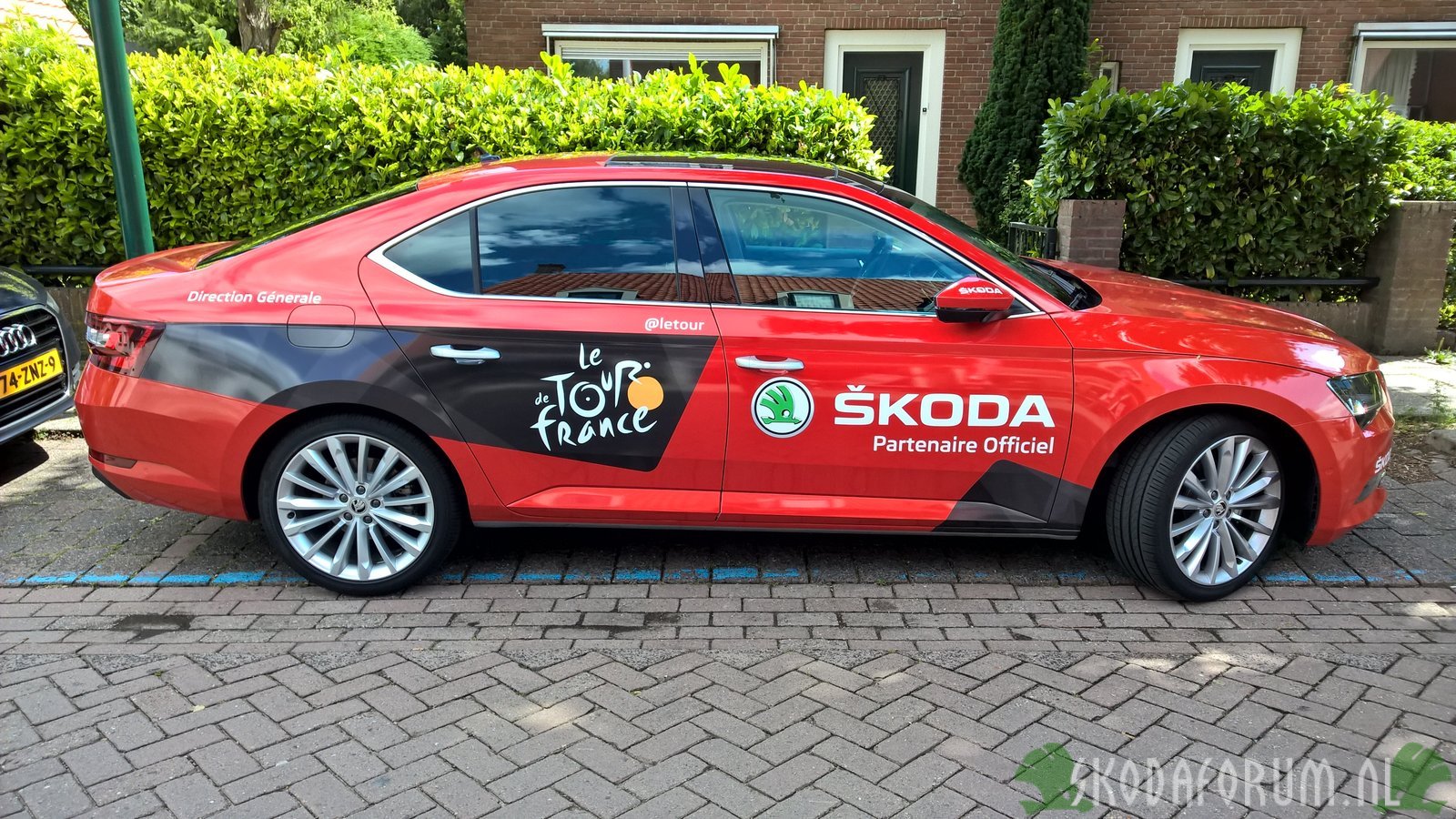 Skoda Superb a la Tour de France