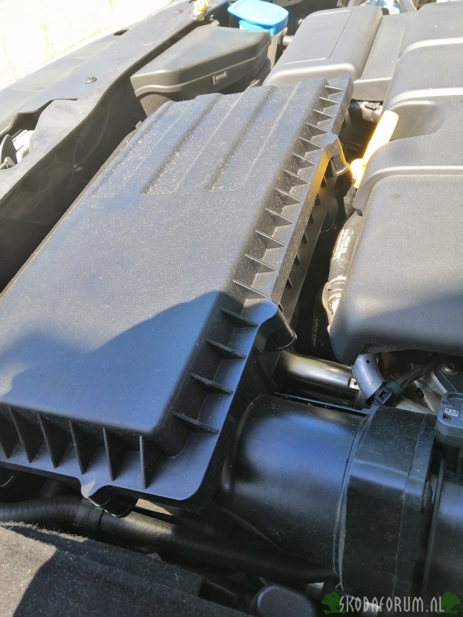 Voorbeeld luchtfilterbehuizing F3  1,4TDI   (1)