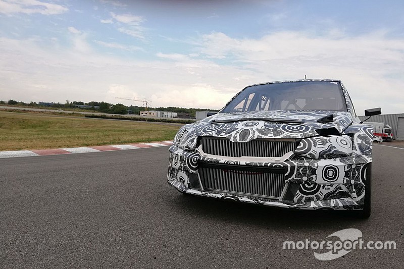 skoda-fabia-es-motorsport--1.jpg