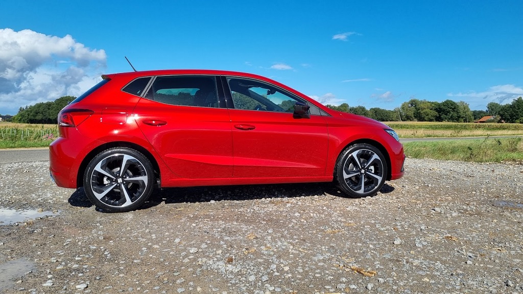 SEAT-Ibiza-006.jpg