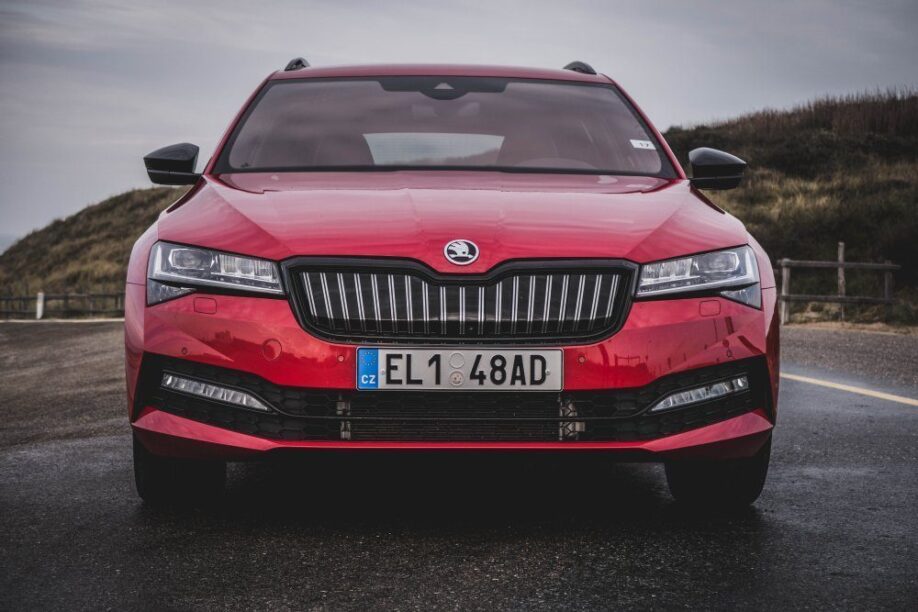 Skoda-Superb-iV-2020-2-918x612.jpg
