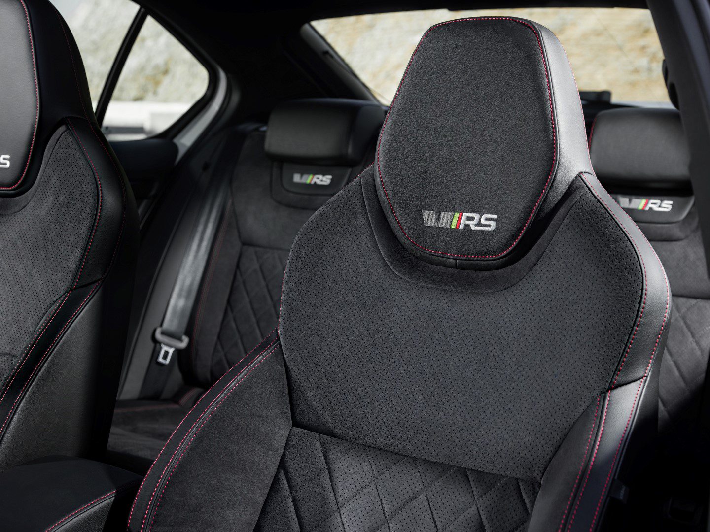 Skoda-Octavia-RS-245-2017-3.jpg